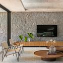 Dante House / Bloco Arquitetos - Interior Photography, Table, Brick, Chair